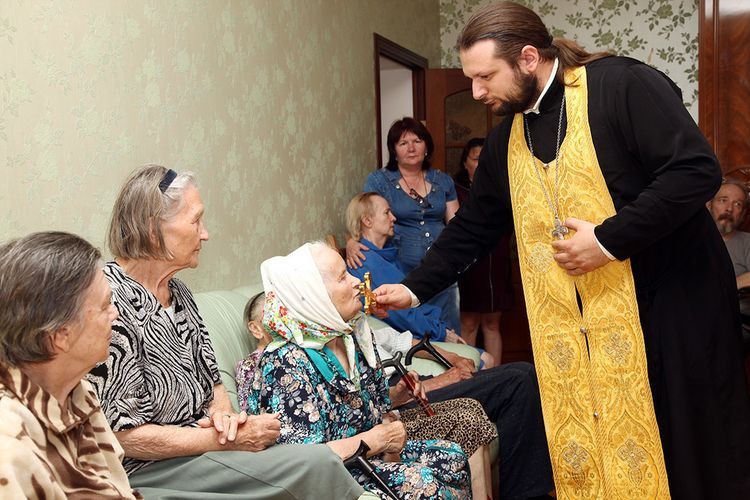 Пансионат для пожилых "Долгожитель" в Видном